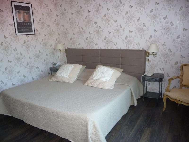 Hotel Ermitage Les Angles (Gard) Quarto foto