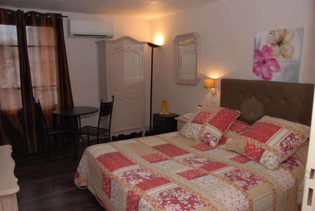 Hotel Ermitage Les Angles (Gard) Quarto foto